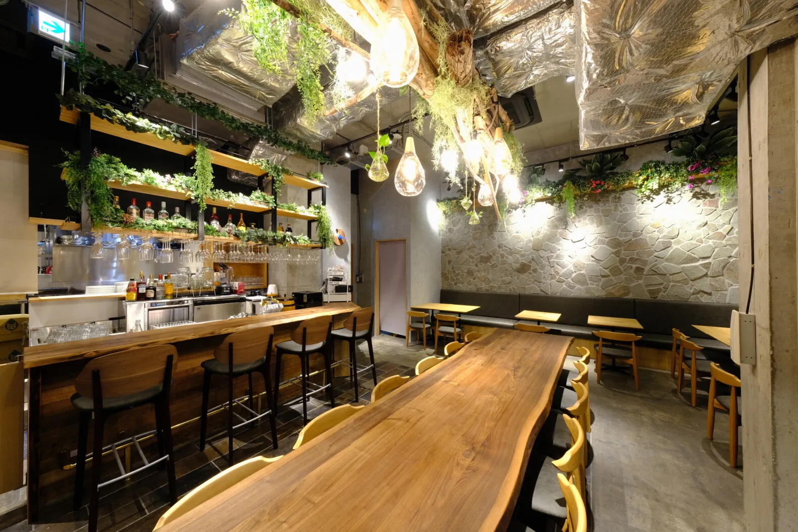 Aoi Tsuki / Italian Restaurant | GARAN デザイン・設計実績