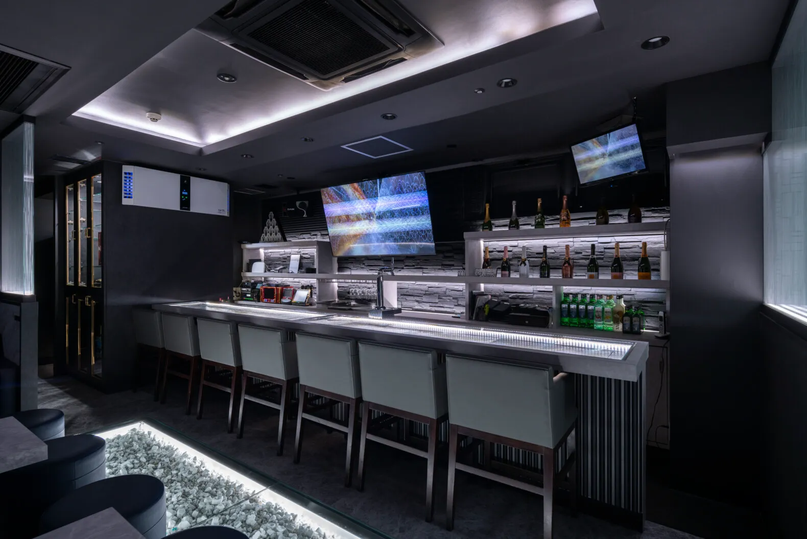 LUXURY BAR QUAR2 | GARAN デザイン・設計実績