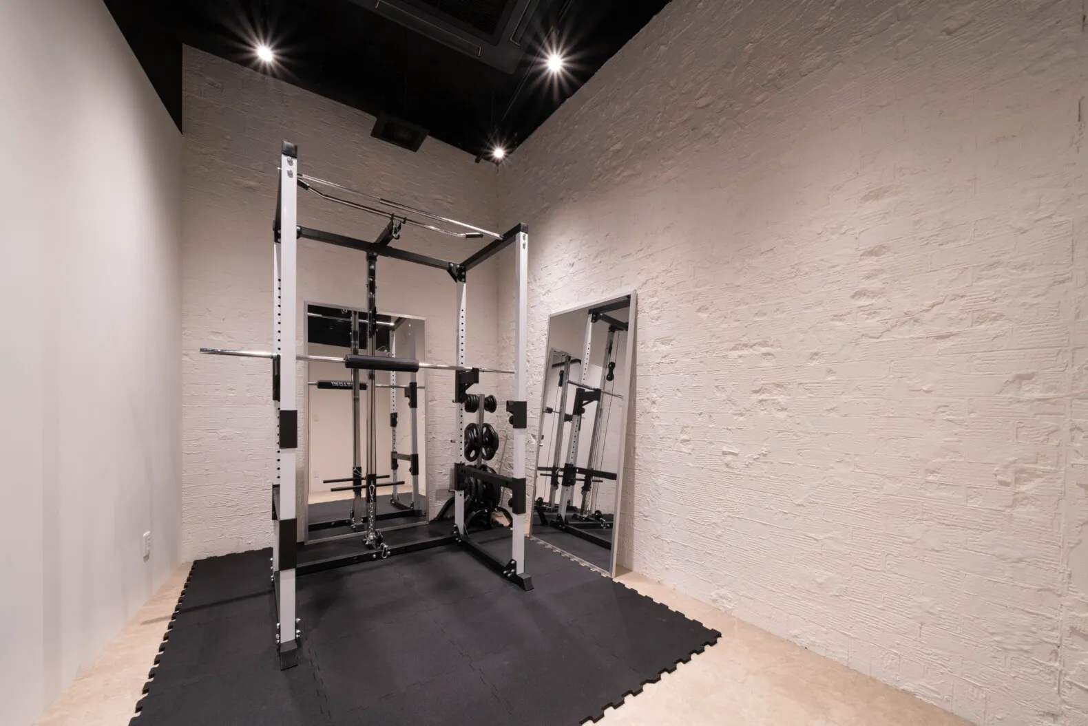 PILATES STUDIO Jiyugaoka | GARAN デザイン・設計実績