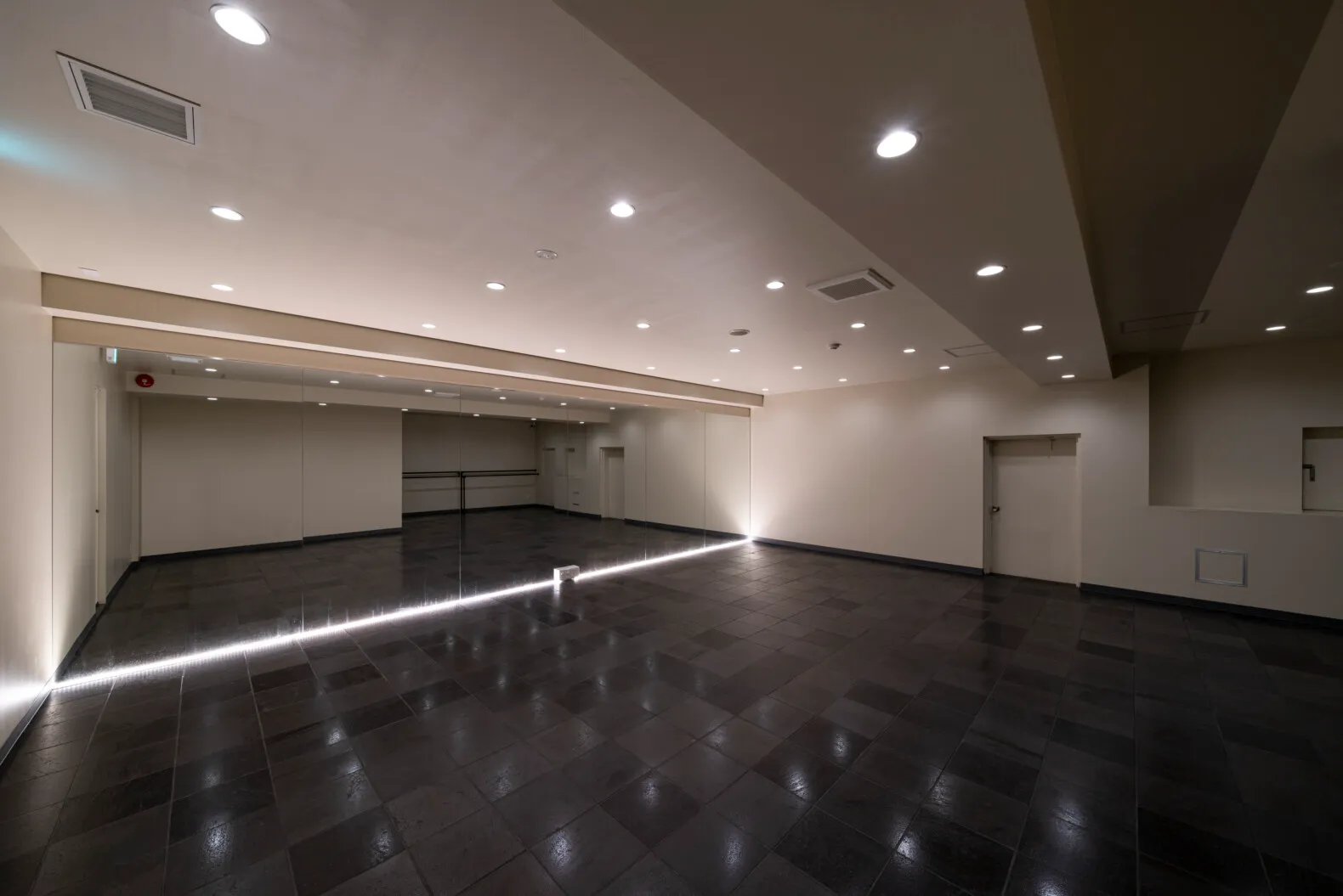 PILATES STUDIO Kichijoji | GARAN デザイン・設計実績