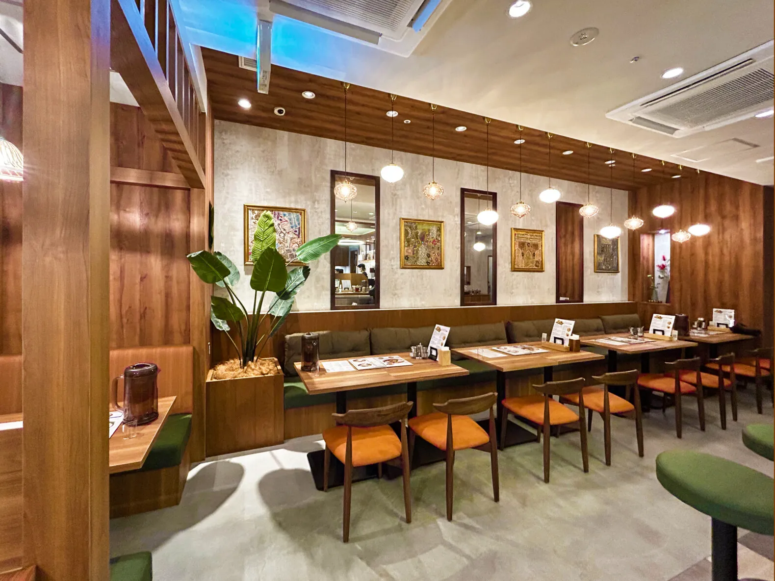 ERICKSOUTH Kanayama Curry & Biriyani Centre | GARAN デザイン・設計実績
