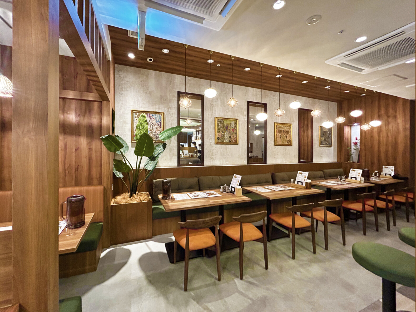 ERICKSOUTH Kanayama Curry & Biriyani Centre | GARAN デザイン・設計実績